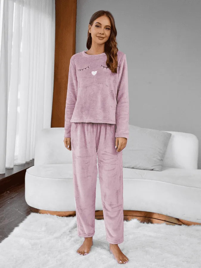Pijama Feminino Peluciado DreamyWarm - Conjunto Calça e Moletom Em Pelúcia Plush | Quentinho, Macio e Super Confortável