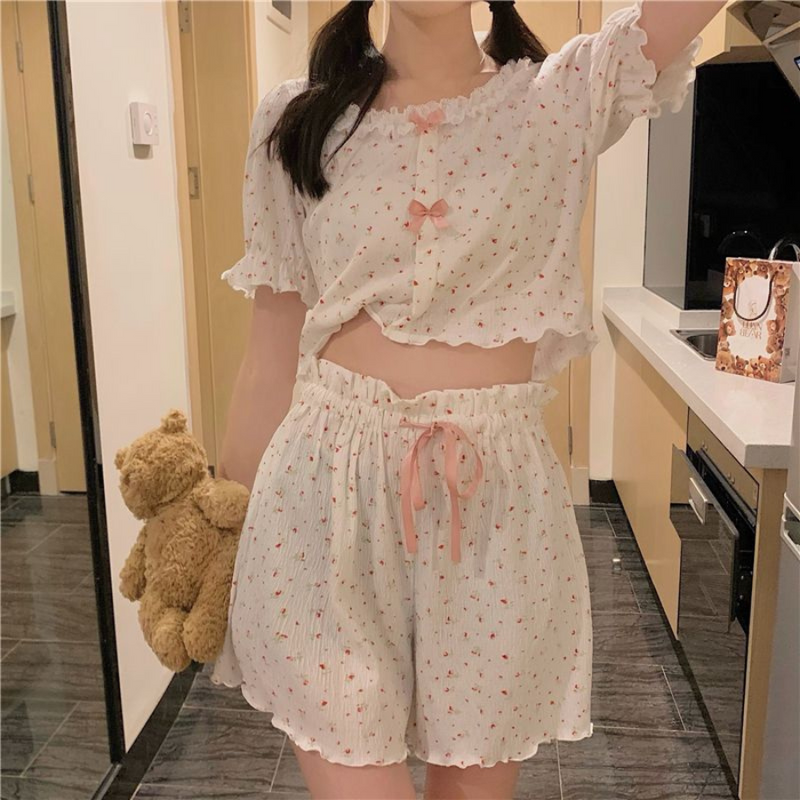 Pijama Feminino Comfort PetalBloom - Conjunto Shorts e Camisa Curta | Macio, Leve e Confortável