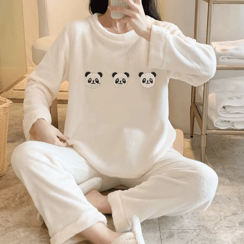 Pijama Feminino Peluciado Winter Love - Conjunto Com Calça e Moletom De pelúcia Plush | Quentinho, Macio e Super Confortável