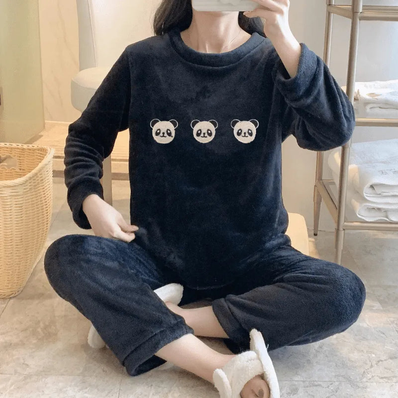 Pijama Feminino Peluciado Winter Love - Conjunto Com Calça e Moletom De pelúcia Plush | Quentinho, Macio e Super Confortável