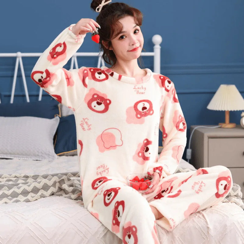 Pijama Feminino Peluciado Plush Warmth - Conjunto Blusa e Calça De Pelúcia Plush | Quentinho, Macio e Super Confortável