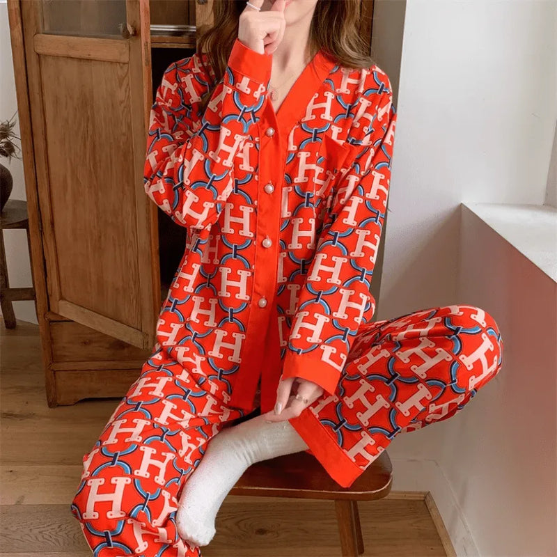 Pijama Feminino Sundown Conjunto Com Calça e Camisa de Botão Com Tecido Leve e Confortável | Estilo e Conforto Dentro De Casa