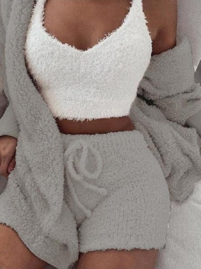 Pijama Feminino CozySoft - Conjunto 3 Peças, Shorts, Cropped e Casaco com Capuz | Macio, Leve e Super Confortável