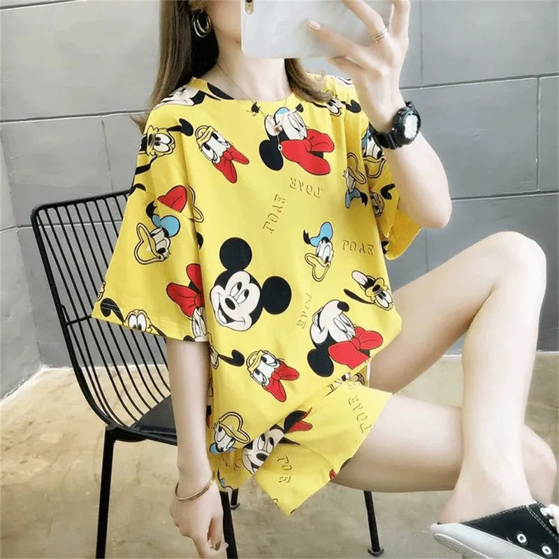 Pijama Feminino DisneyLove - Conjunto Camisa e Shorts Largos Com Design LooseFit | Tecido Macio e Confortável Para Ficar Em Casa