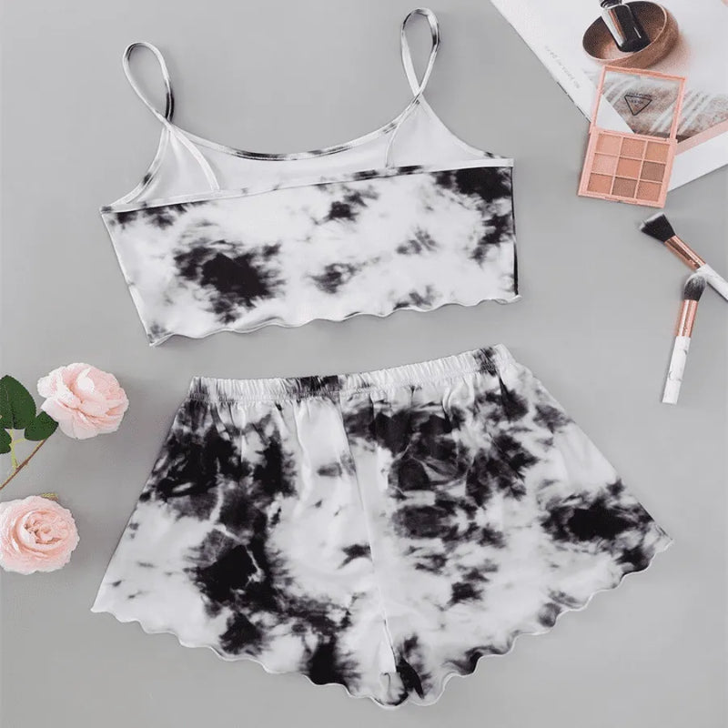 Pijama Feminino Dreams Tye Dye - Conjunto Top Cropped e Shorts Fresquinho LooseFit | Tecido Super Macio e Confortável