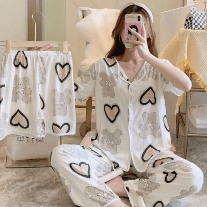 Pijama Feminino CuteVelvet Conjunto 3 Peças Com Calça, Camisa e Shorts Confortáveis em Veludo Cotelê