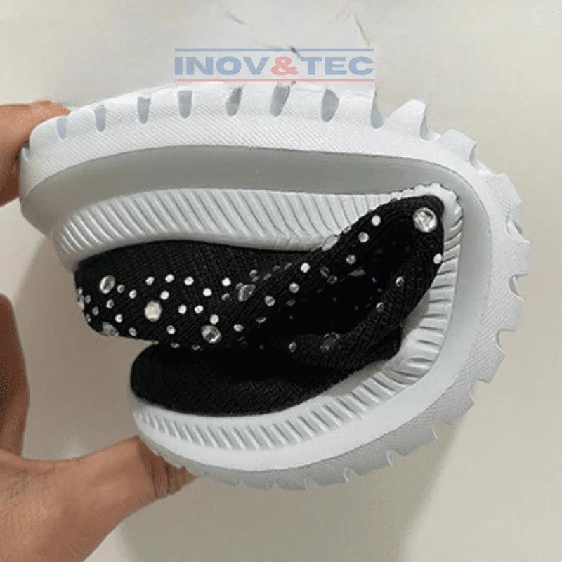 Tênis Meia Slip on Shining Crystal  - Feito Em Fibra Mesh Super Macia Com Strass para Um Design Único e Estiloso