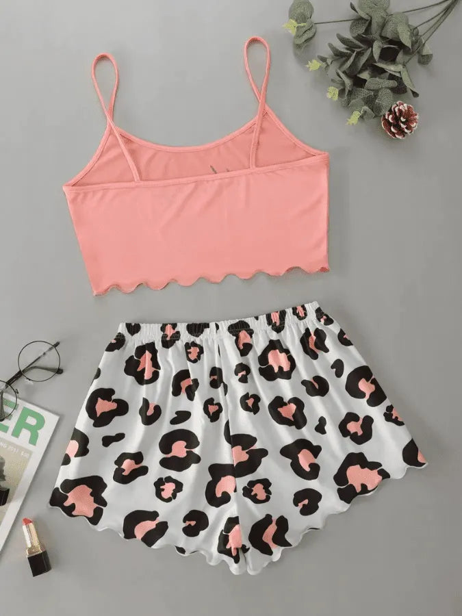 Pijama Feminino Honey Leopard - Conjunto Top Cropped e Shorts Fresquinho LooseFit | Tecido Super Macio e Confortável