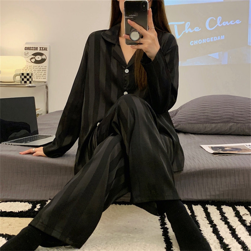 Pijama Feminino Satin Harmony - Conjunto Com Calça e Camisa Longa em Seda Gelo Premium | Toque de Seda Super Confortável
