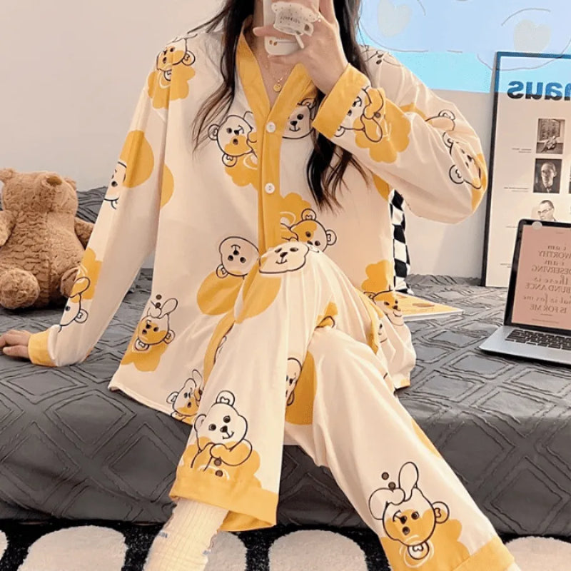Pijama Feminino FLowers Conjunto Com Calça e Camisa de Botão | Com Tecido De Algodão Confortável e Quentinho