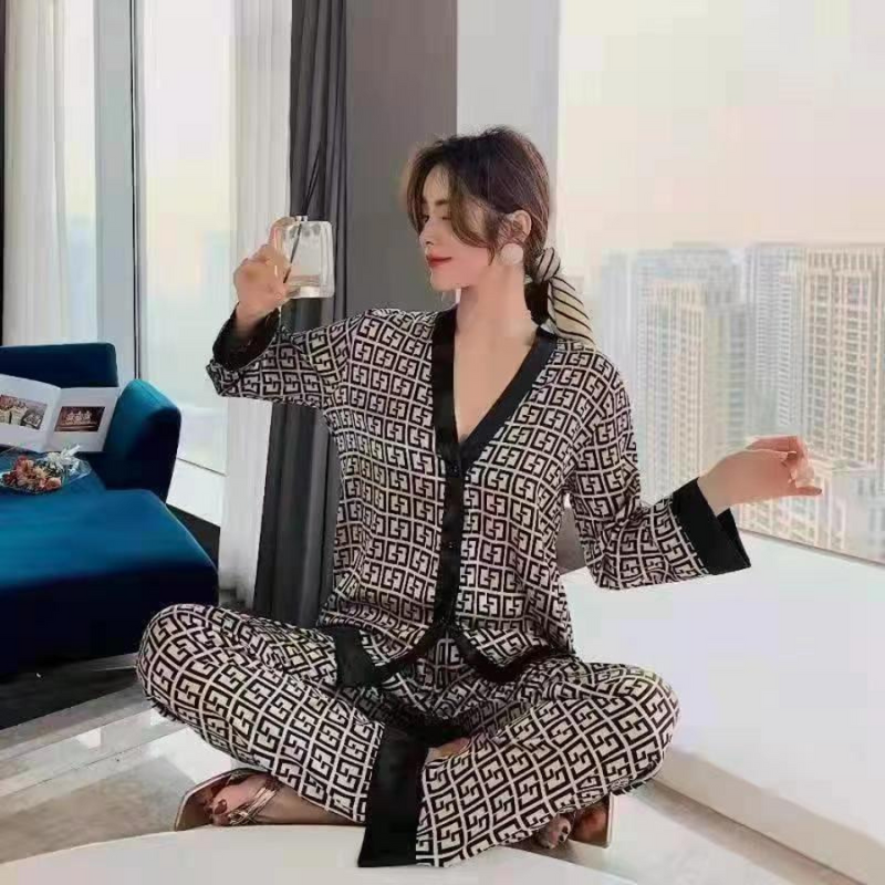 Pijama Feminino Billionare - Conjunto Luxo Calça e Camisa Longa Em Seda Gelo Premium | Toque De Seda Super Confortável