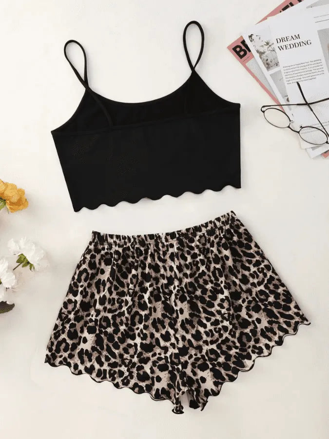 Pijama Feminino Leopard - Conjunto Top Cropped e Shorts Fresquinho LooseFit | Tecido Super Macio e Confortável