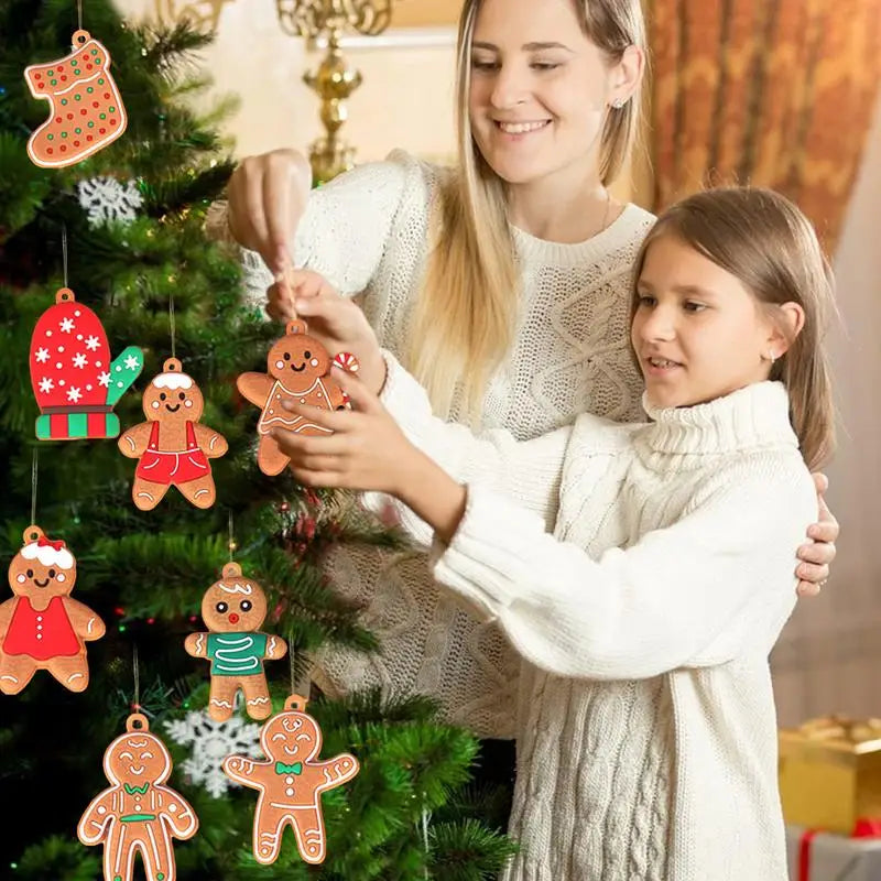 Kit 15 Enfeites para o Natal em PVC Impermeáveis para Pendurar com Corda Homem Biscoito