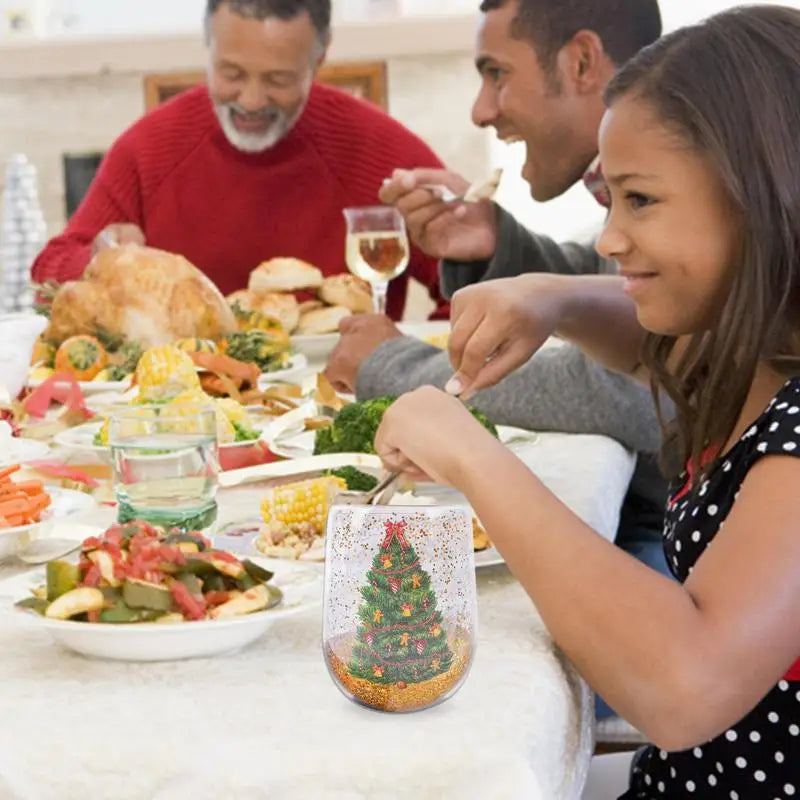 Copo Natalino em Vidro com Àrvore de Natal