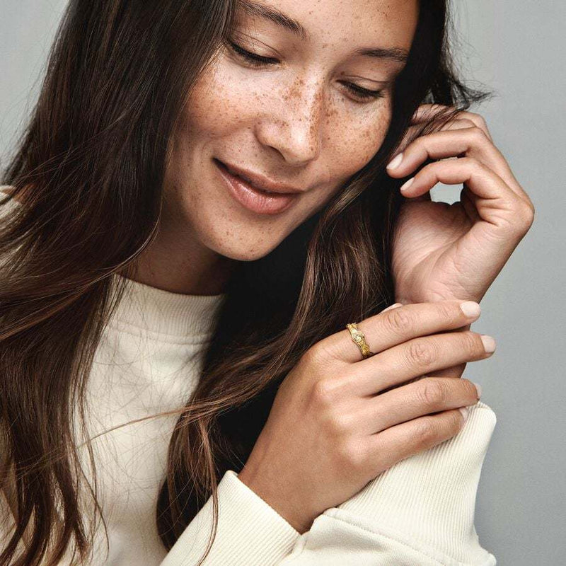Anel Cravejado Banhado a Ouro e Prata House Of Dragon - SUPER PROMOÇÃO 50% DE DESCONTO + FRETE GRÁTIS | Últimas unidades