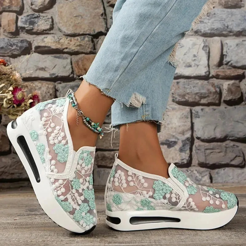 Tênis De Plataforma CherryBlossom - Delicado Com Muito Conforto e Estilo em Um Design Único e Exclusivo