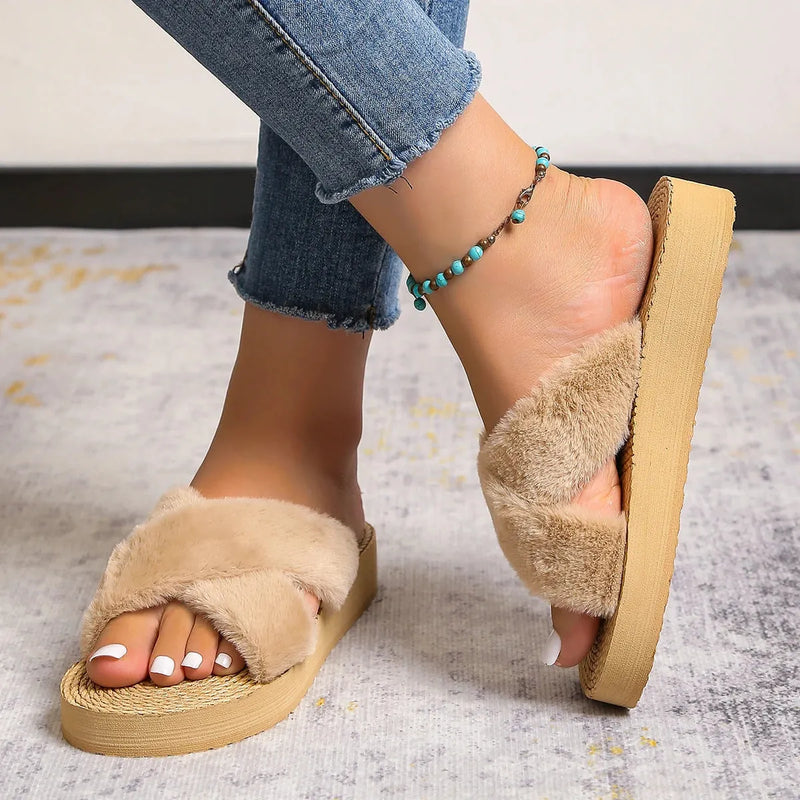 Sandália Slide Plushx | Conforto que Acompanha a Moda