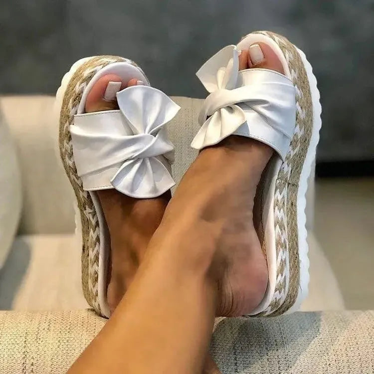 Sandália Slide De Plataforma LaceLady |  Estilo e Charme com Conforto