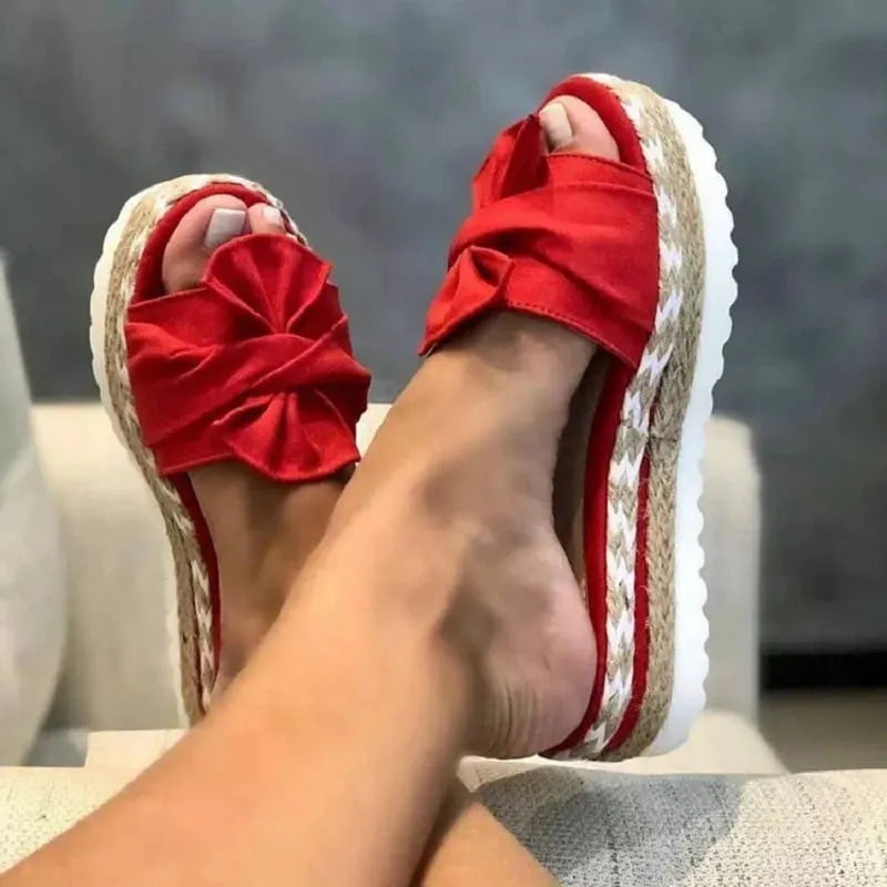 Sandália Slide De Plataforma LaceLady |  Estilo e Charme com Conforto