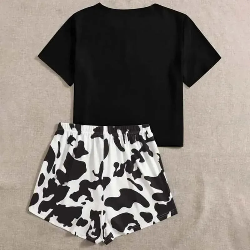Pijama Feminino Muuu - Conjunto Camiseta e Shorts Fresquinho LooseFit | Tecido Super Macio e Confortável