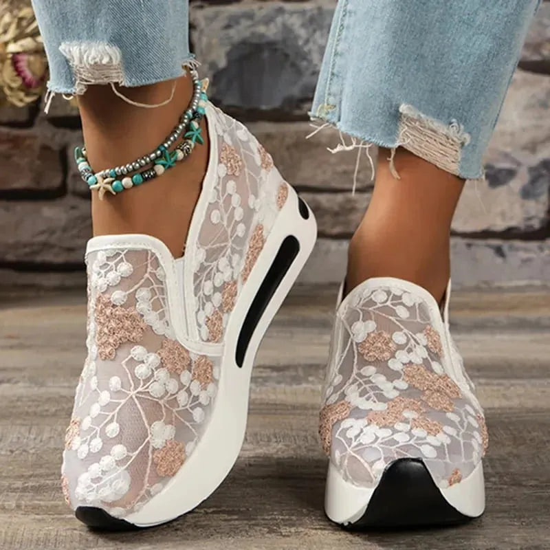 Tênis De Plataforma CherryBlossom - Delicado Com Muito Conforto e Estilo em Um Design Único e Exclusivo