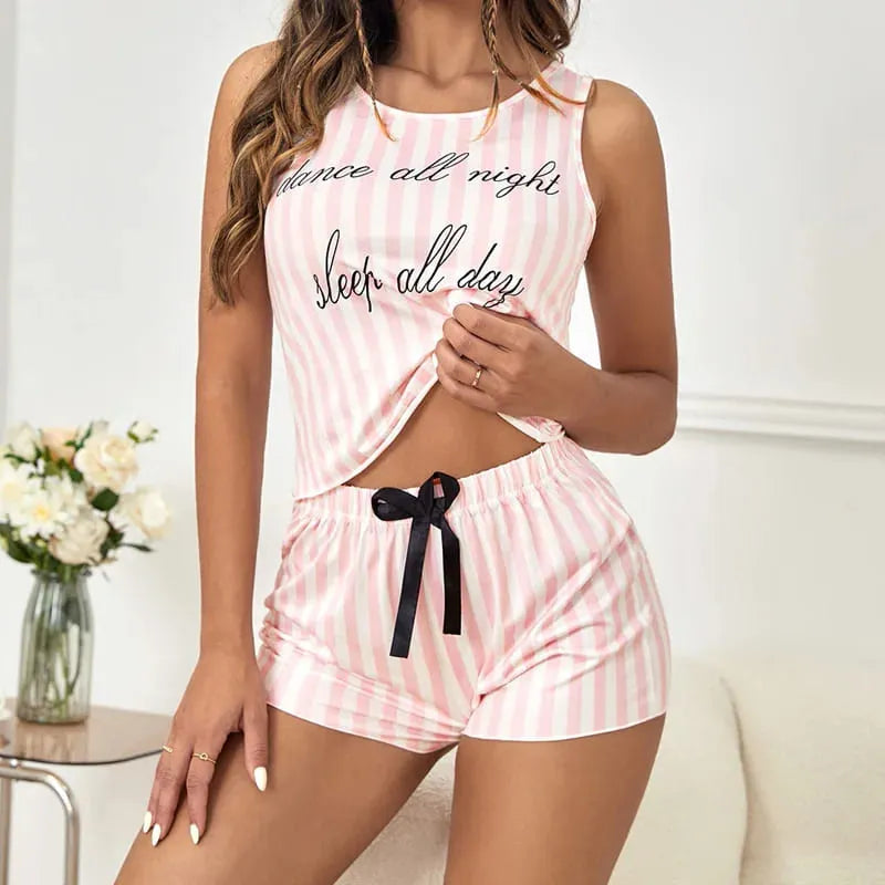 Pijama Feminino Listrado Sleep All Day - Conjunto BabyDoll e Shorts Fresquinho LooseFit | Tecido Super Macio e Confortável