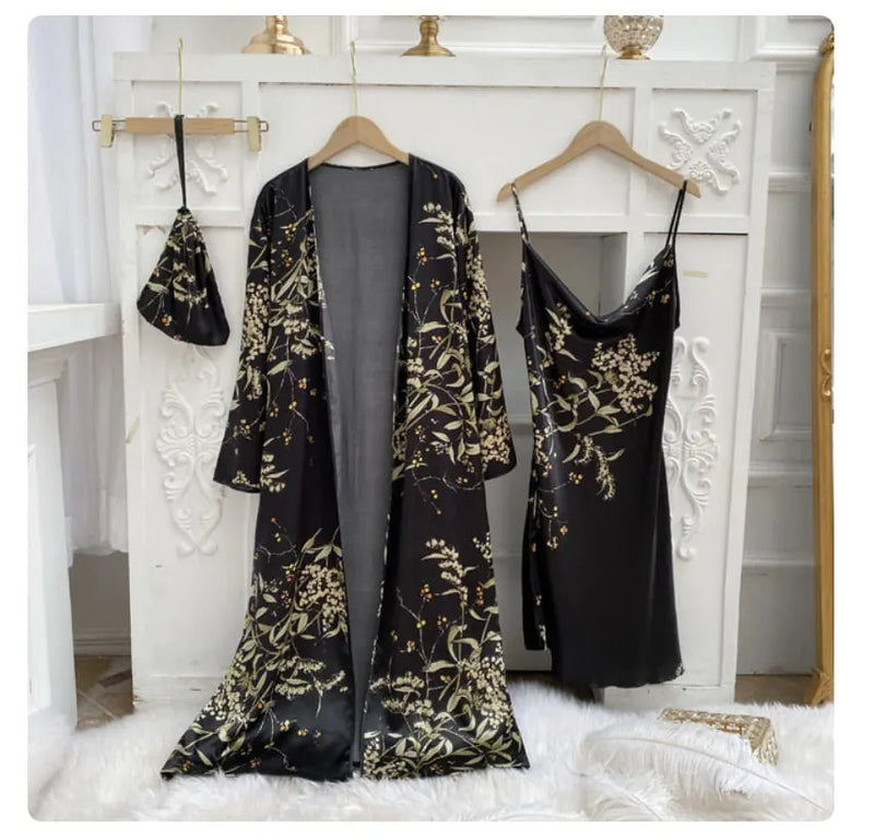 Pijama Feminino WhisperSet Conjunto Camisola e Roupão Longo Em Seda Gelo | Toque De Seda Confortável + Bolsinha De Brinde