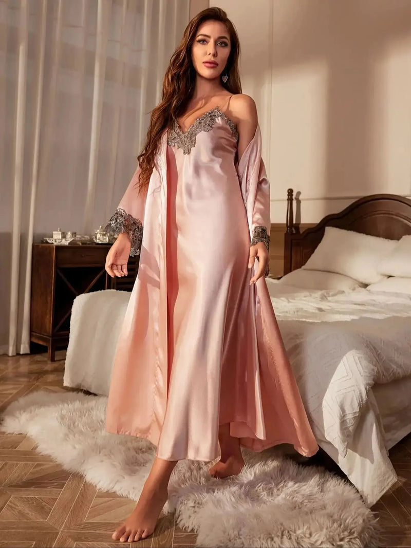 Pijama Feminino Queen Conjunto Camisola Longa e Roupão Com Renda Em Cetim Seda Premium | Toque De Seda Confortável