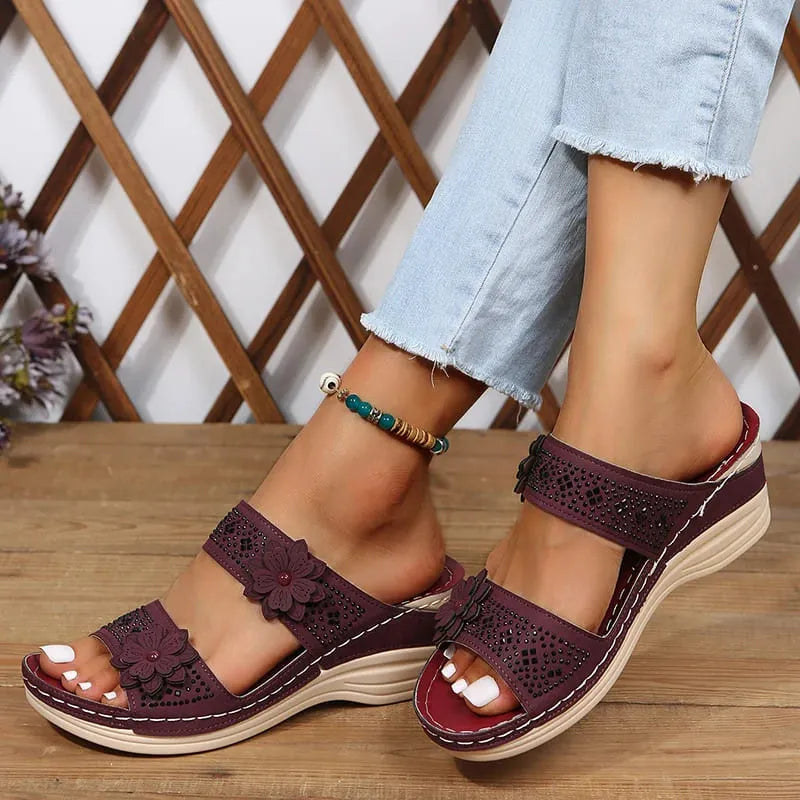 Sandália StassFlower - Design Único e Muito Conforto Aos Seus Pés