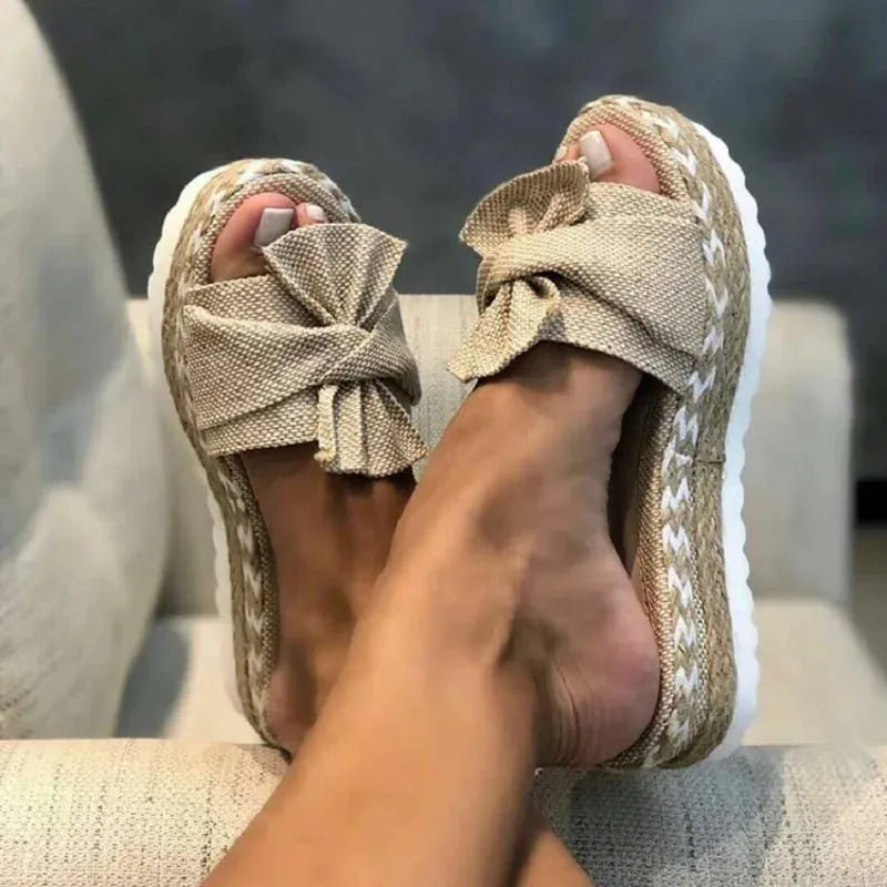 Sandália Slide De Plataforma LaceLady |  Estilo e Charme com Conforto