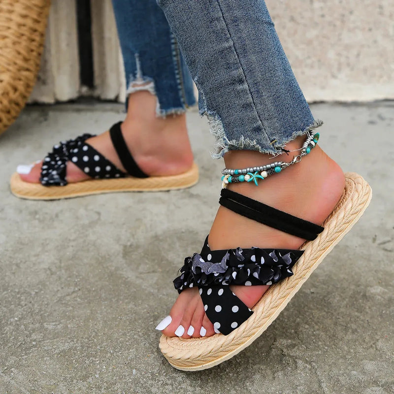 Sandália PolkaDot - Design Meigo e Delicado Para Se Encantar em Cada Passo