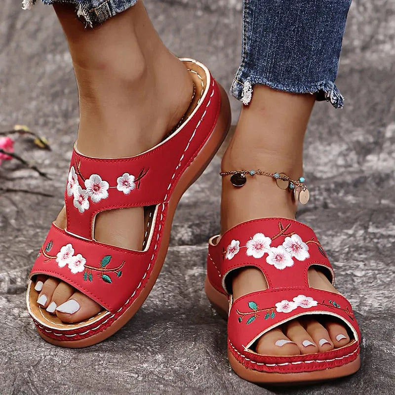 Sandália Flowers - Conforto e Estilo Com Design Moderno e Confortável