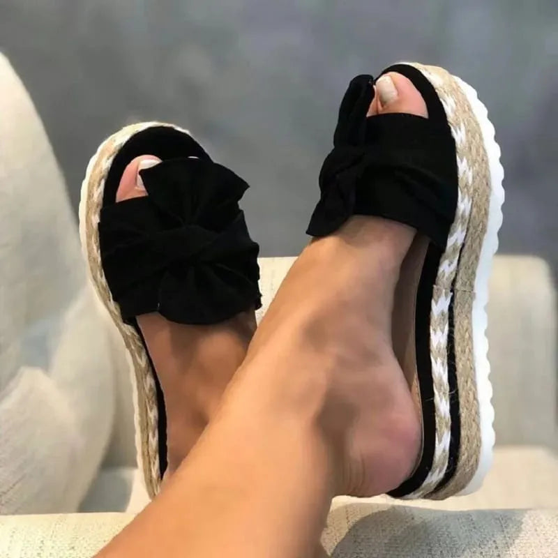 Sandália Slide De Plataforma LaceLady |  Estilo e Charme com Conforto
