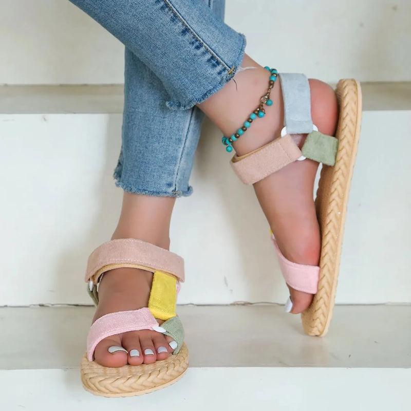 Sandália Tropical Radiance - Forma Larga Com Design Único, Estilo e Conforto Para Seus Pés