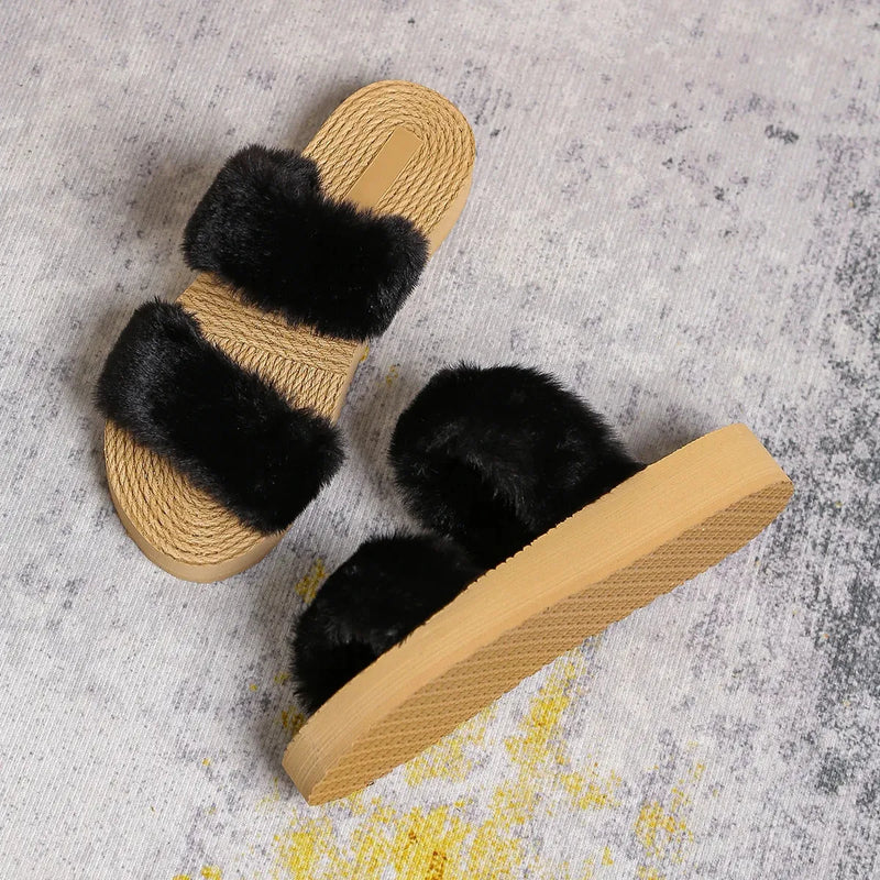 Sandália Slide De Plataforma Baixa Doble Plush | Estilo Único e Conforto
