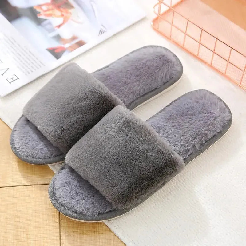 Sandália Slide Plush - Conforto e Estilo para Todos os Momentos