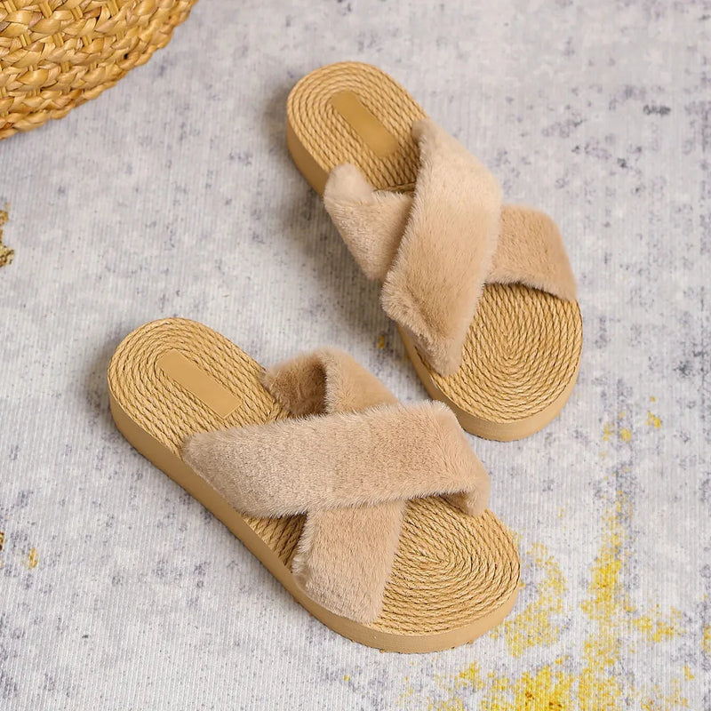 Sandália Slide Plushx | Conforto que Acompanha a Moda