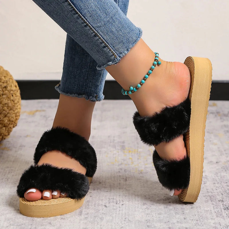 Sandália Slide De Plataforma Baixa Doble Plush | Estilo Único e Conforto