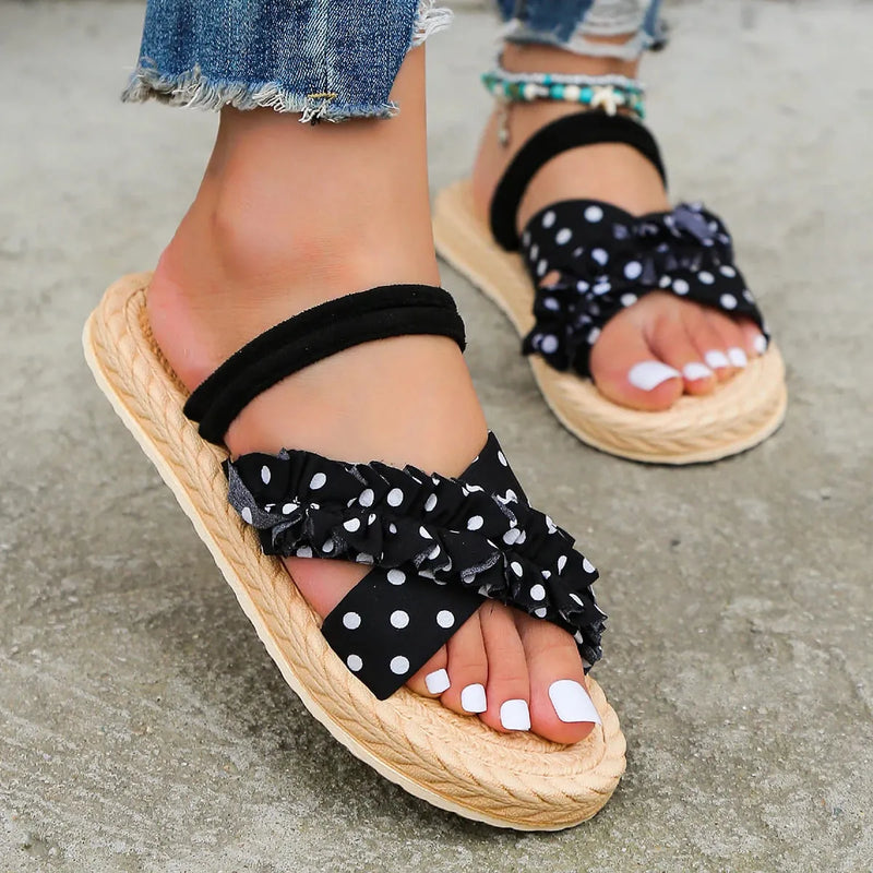 Sandália PolkaDot - Design Meigo e Delicado Para Se Encantar em Cada Passo