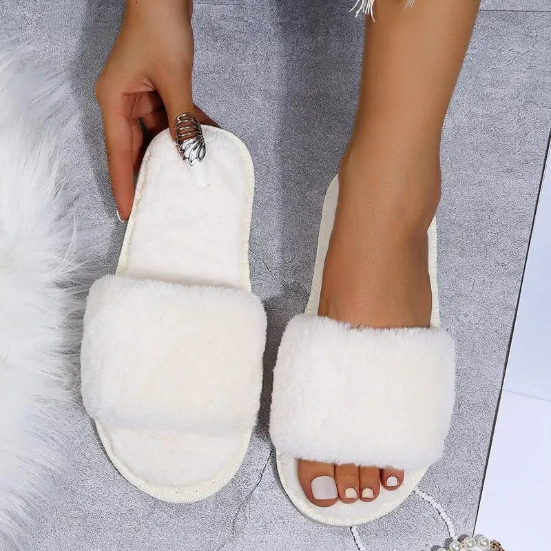 Sandália Slide Plush - Conforto e Estilo para Todos os Momentos