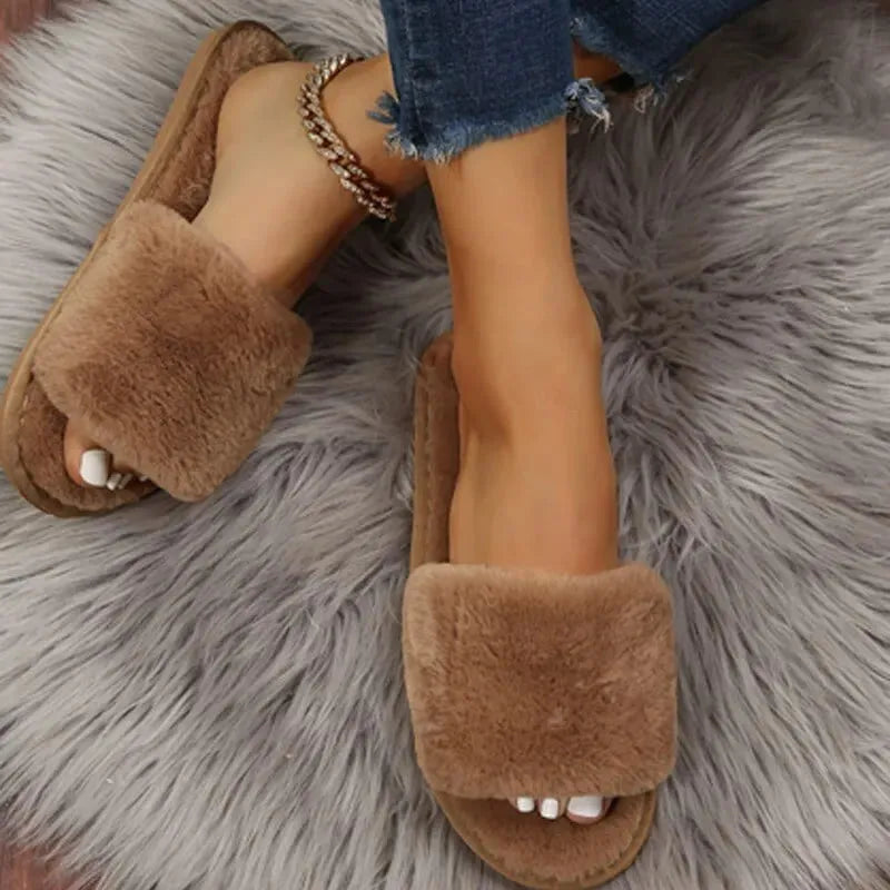 Sandália Slide Plush - Conforto e Estilo para Todos os Momentos