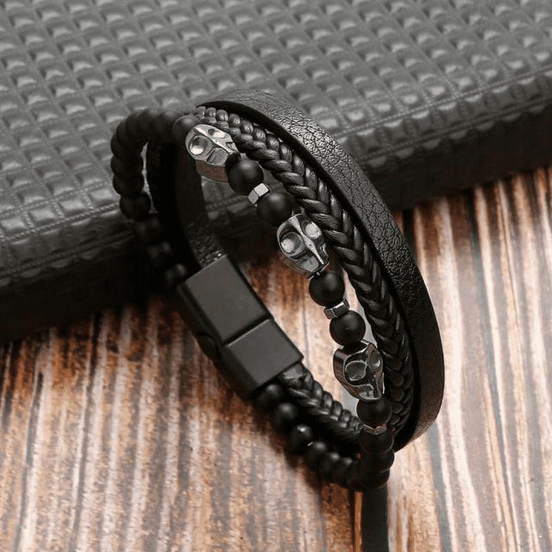 Pulseira em Couro com Pedras e Pingentes THE MAN