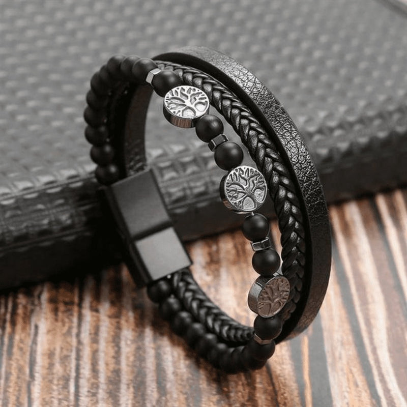 Pulseira em Couro com Pedras e Pingentes THE MAN