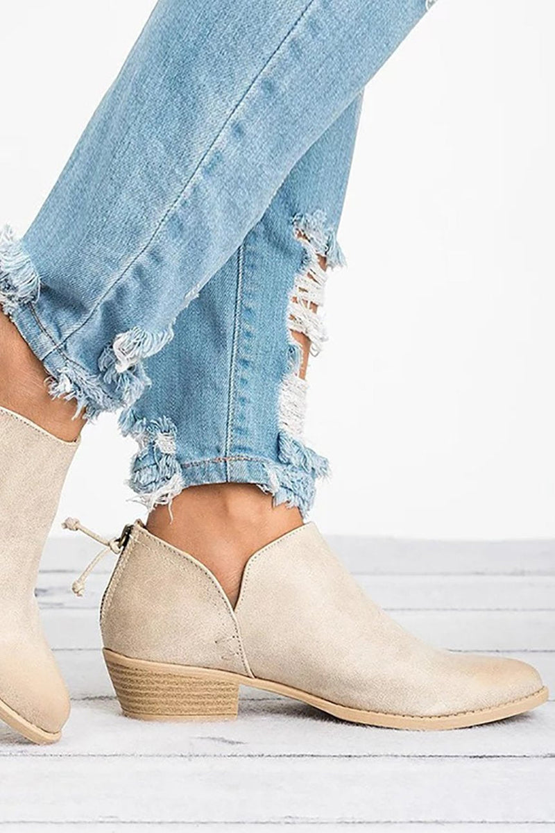 Bota Feminina Cano Curto com Salto Baixo e Bico Fino Country