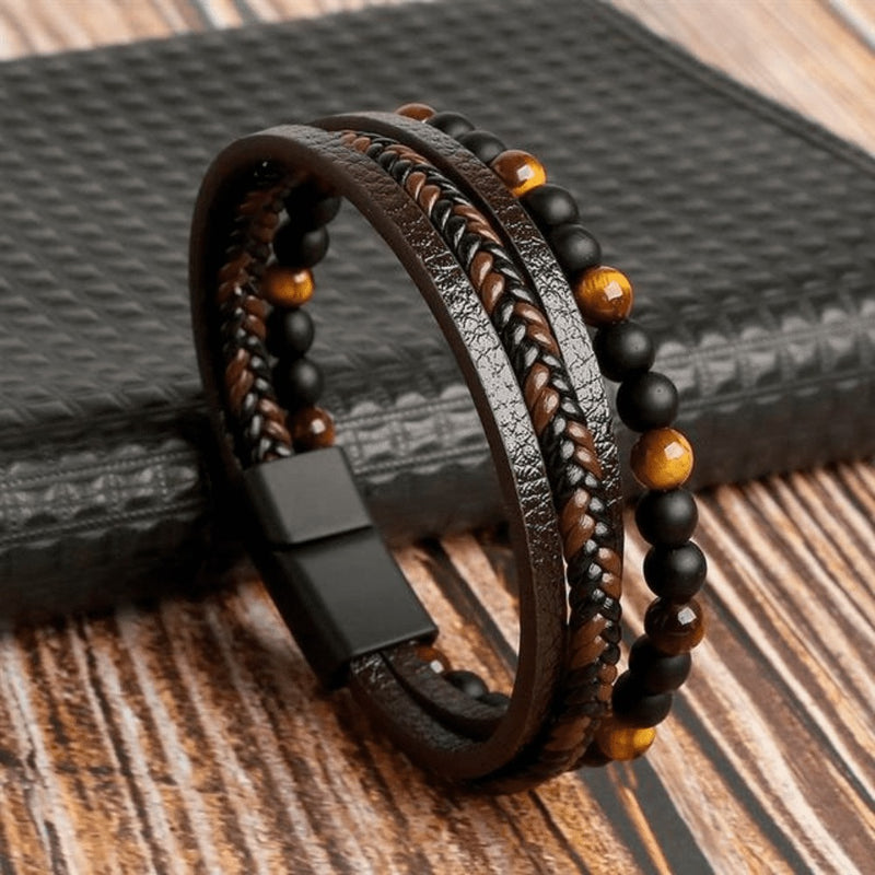 Pulseira em Couro com Pedras e Pingentes THE MAN