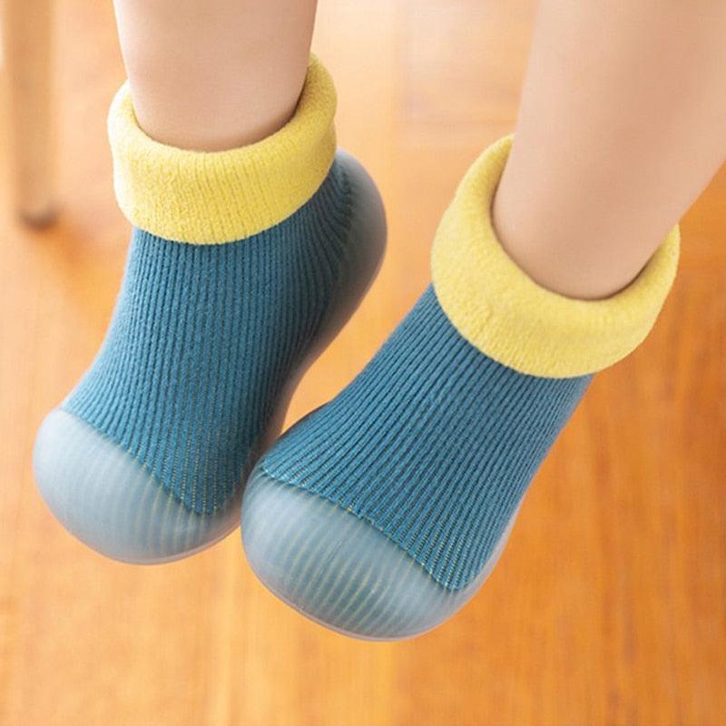 Sapatinho Meia Quentinho e Antiderrapante MEU PUPILO™️ - Super Confortável para Bebes - Inov&tec