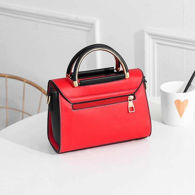 Bolsa Feminina FAMOUS Em Couro PU - Inov&tec