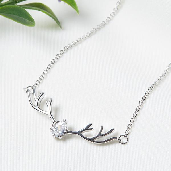Colar de Chifre de Cervo - Majestic Antlers Elegance
