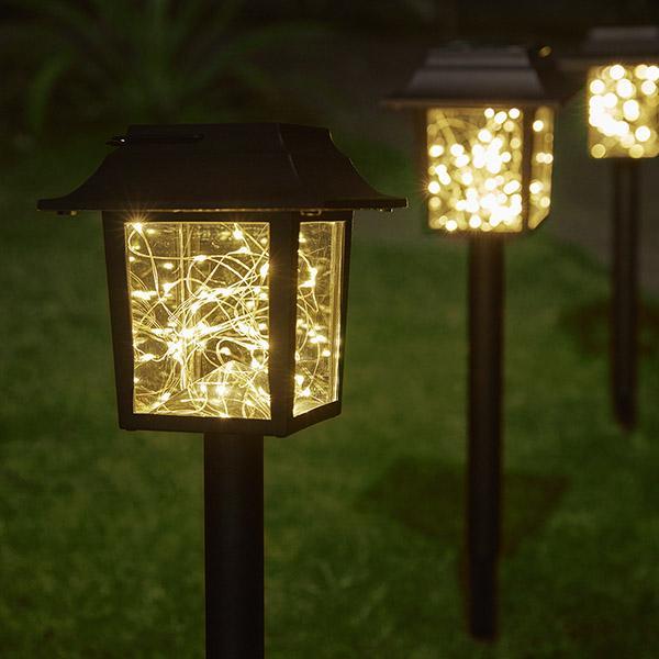 Luminária Solar com 2 modelos de LED para Jardim