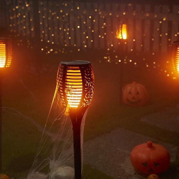 Lâmpada em Tocha de Halloween Movida a Energia Solar